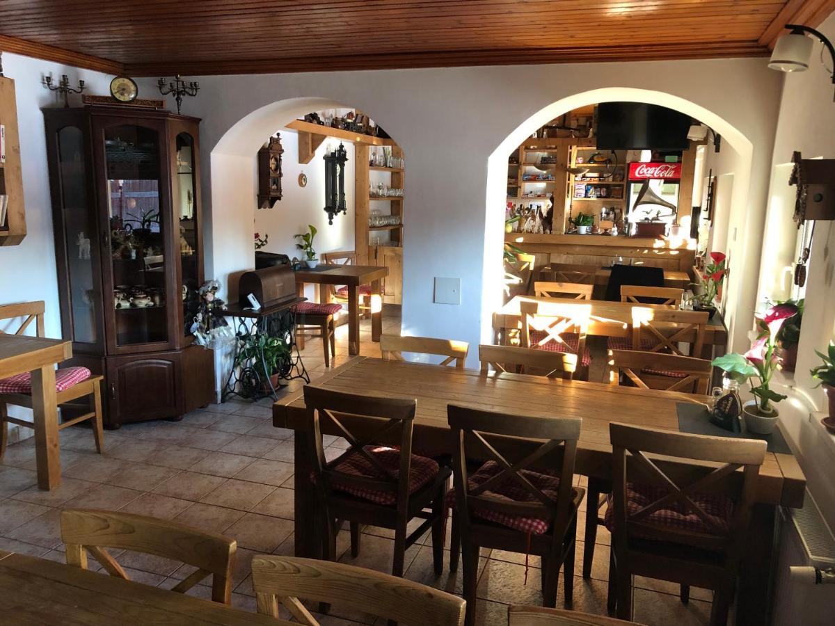 Penzion Relax Prievidza Exterior foto
